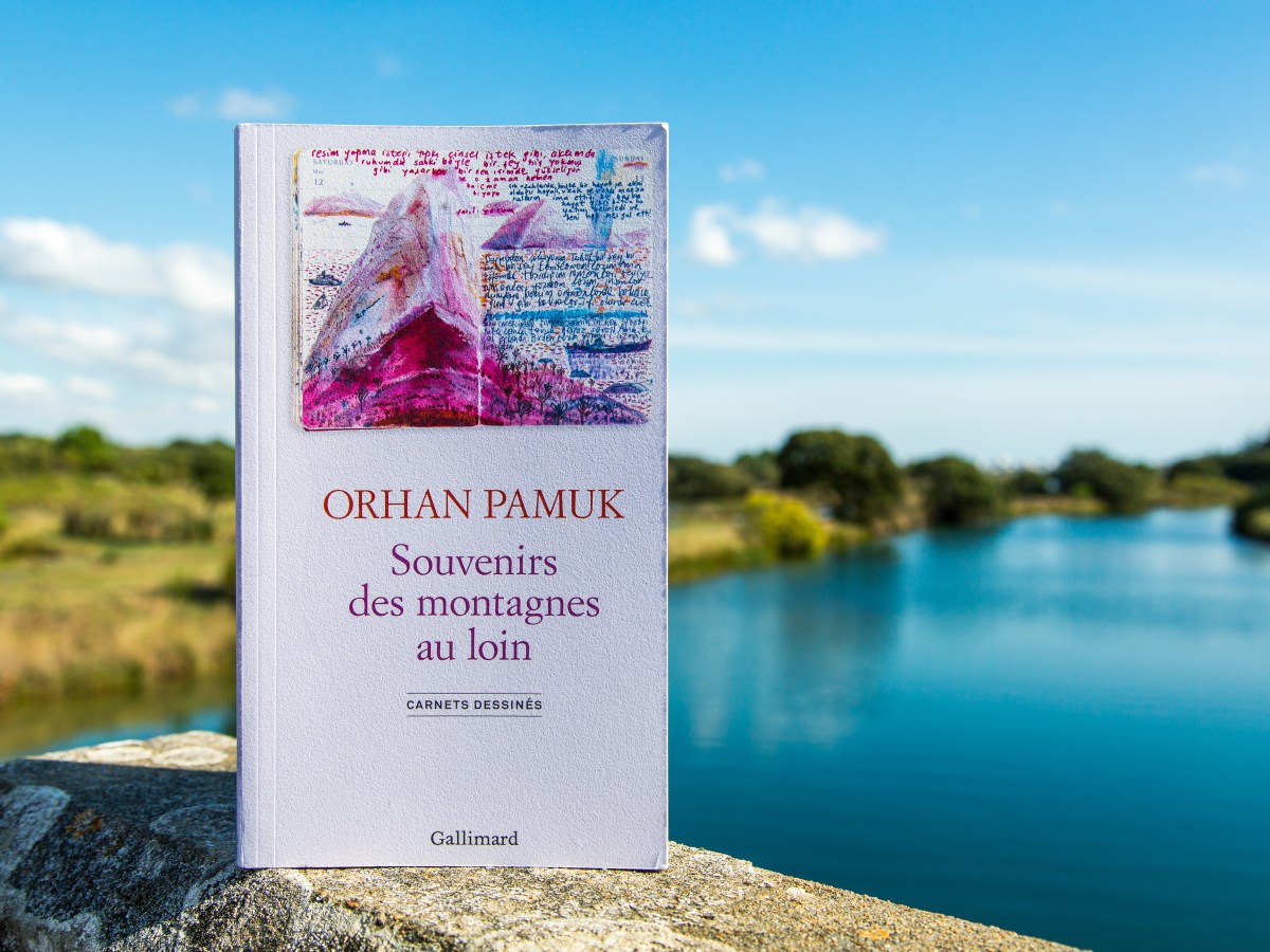 Souvenirs des montagnes au loin : Carnets dessinés – Orhan Pamuk&nbsp;(2022)